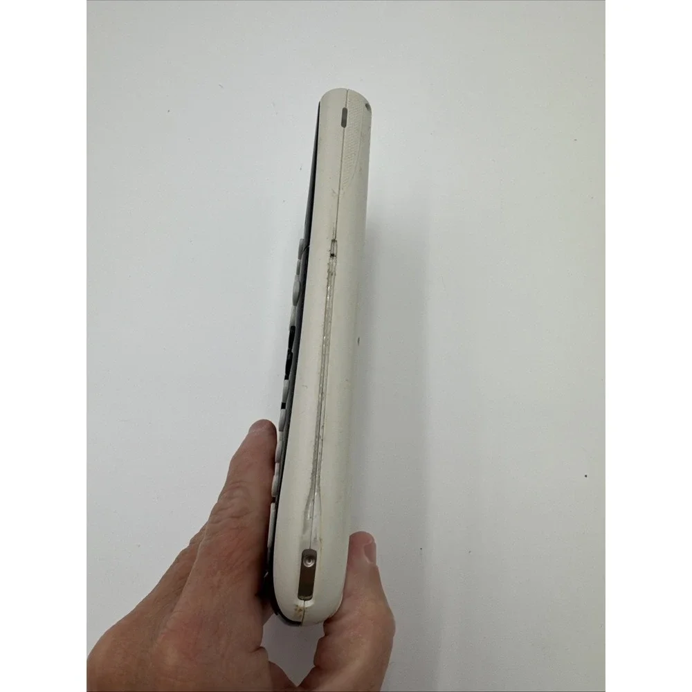 TI-84 Plus C Silver Edition Graphing Calculator‎ new battery, works well